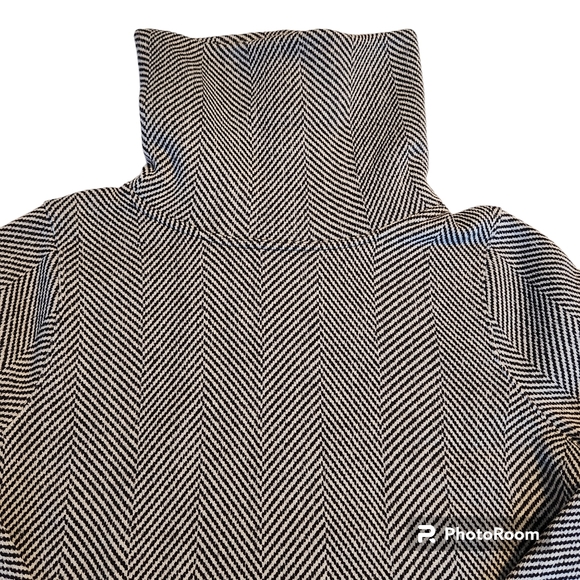 NWT J. Crew Herringbone Pullover Funnelneck Sweatshirt Fleece Lining Sz Small - Picture 5 of 13